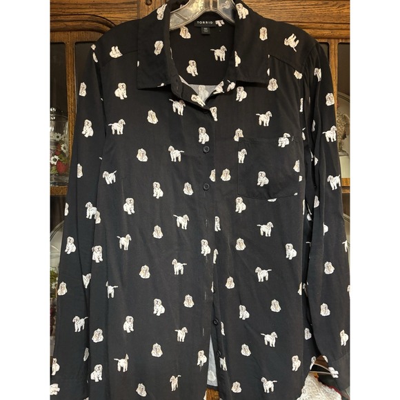 torrid Tops - Torrid Women's Long Sleeve Button Down Shirt Black With White Dogs‎ Size 00 Fun